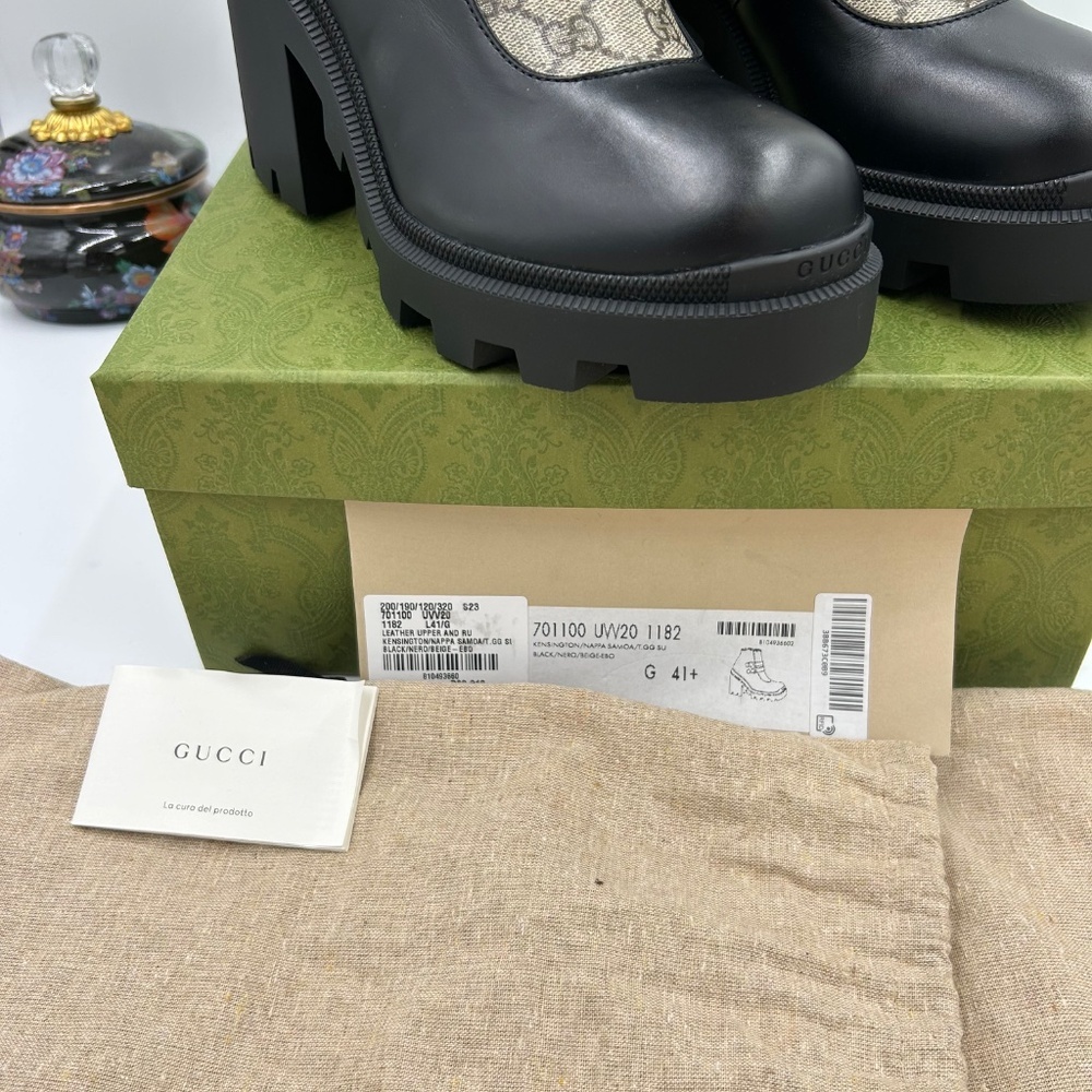 ****************Women’s Gucci supreme ankle boots with studded buckles size 41.5 - Picture 3 of 10